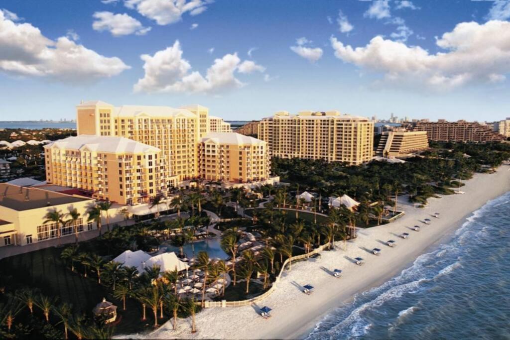 Charming 5 Star Condo Unit Situated At Ritz Carlton-Key Biscayne Miami Luaran gambar