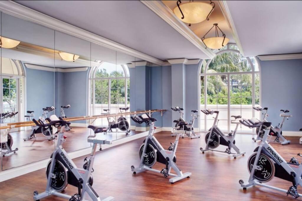 Charming 5 Star Condo Unit Situated At Ritz Carlton-Key Biscayne Miami Luaran gambar